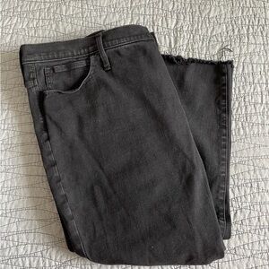 Madewell High Rise Distressed Raw Hem Black 10”Jeans Size 37P Plus Size